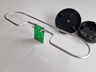 Antena dipolo caseira montada num quintal